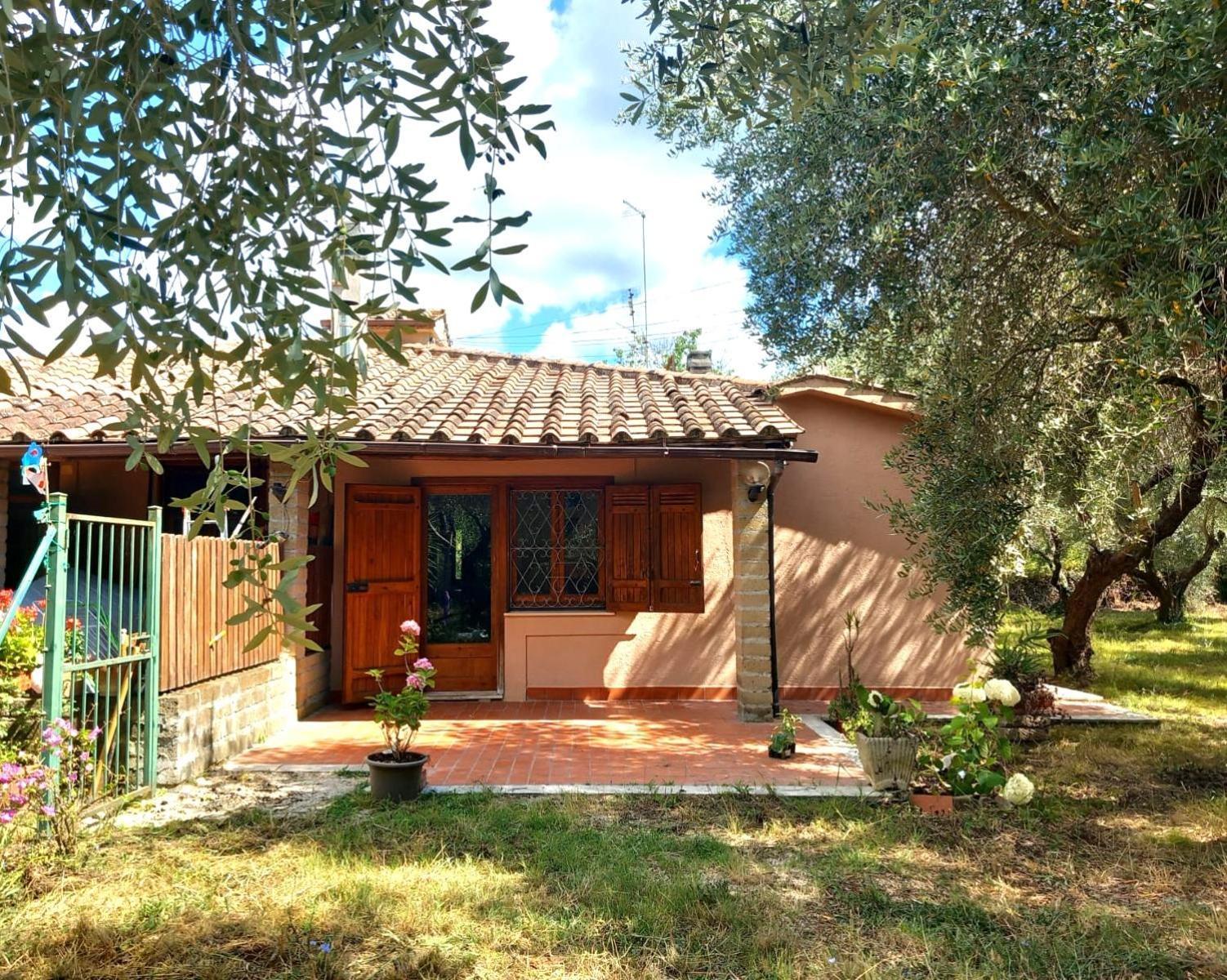 All'Ombra Degli Olivi Pisciarelli Buitenkant foto